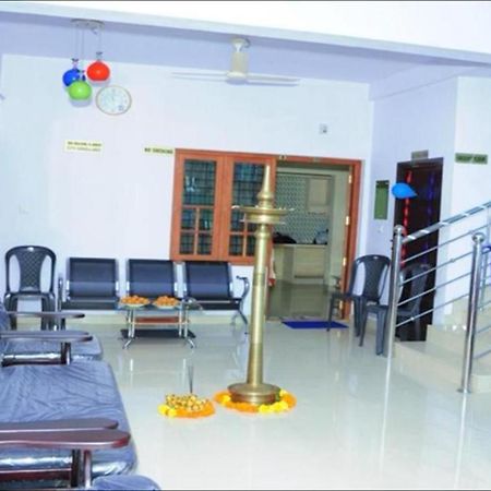 Adhithya Apartments Guruvāyūr Exteriér fotografie