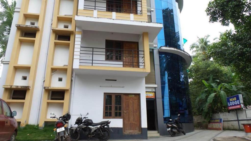 Adhithya Apartments Guruvāyūr Exteriér fotografie