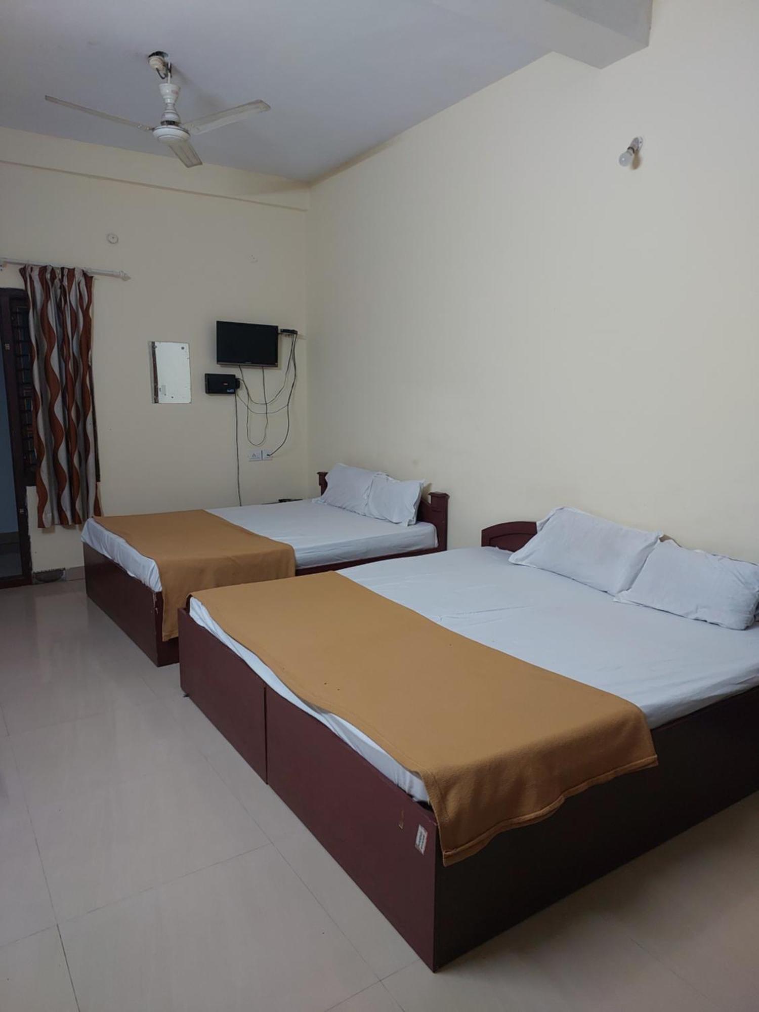 Adhithya Apartments Guruvāyūr Exteriér fotografie