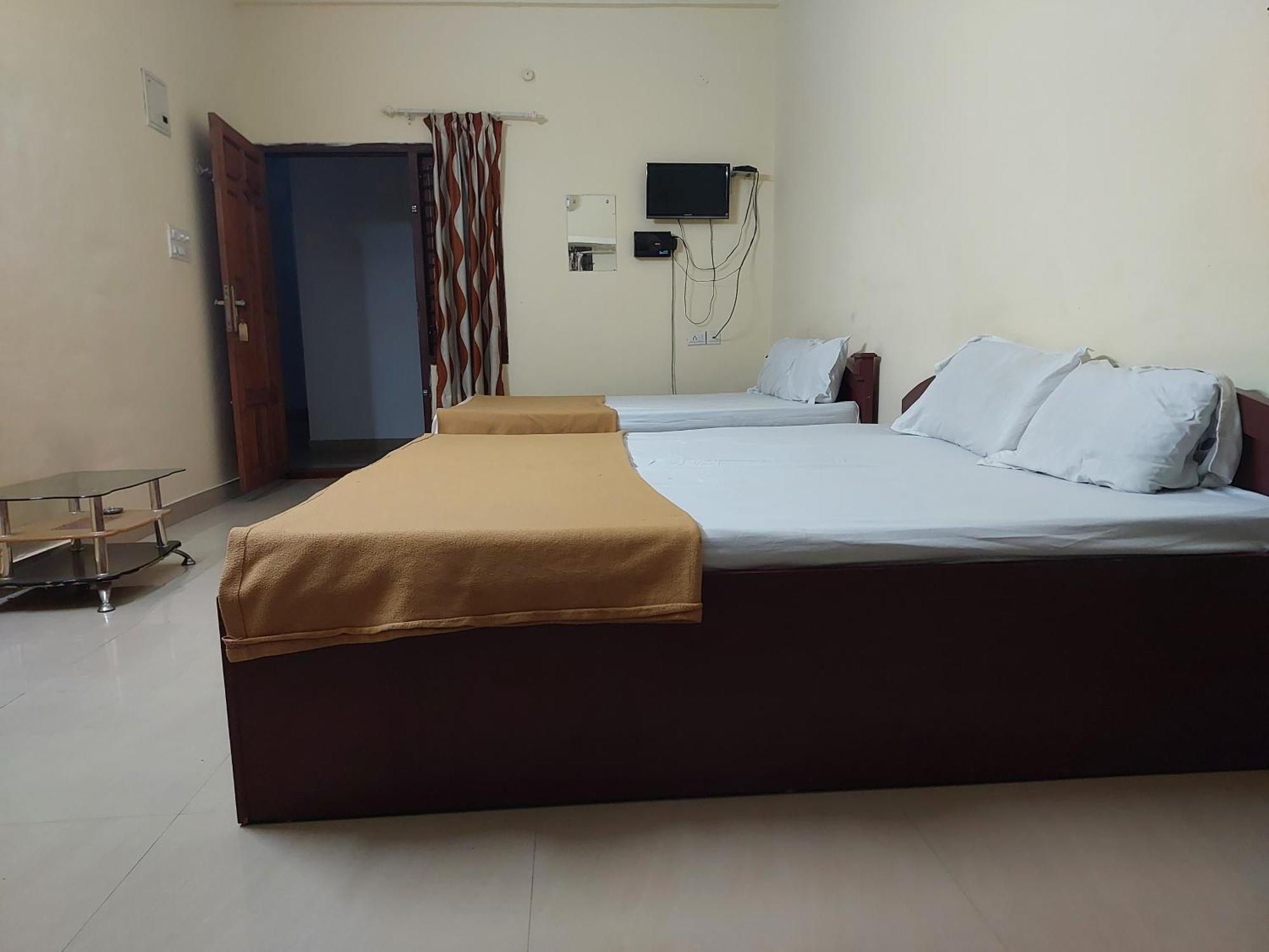 Adhithya Apartments Guruvāyūr Exteriér fotografie